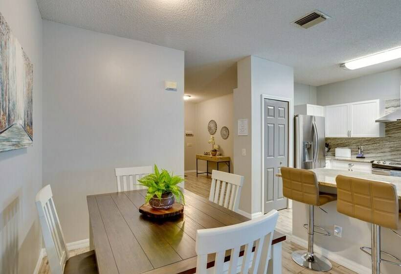 Renovated Sunny Port St Lucie Home W/ Outdoor Pool