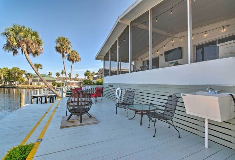 Retreat On The River W/ Boat Dock, Porch, & Grill!