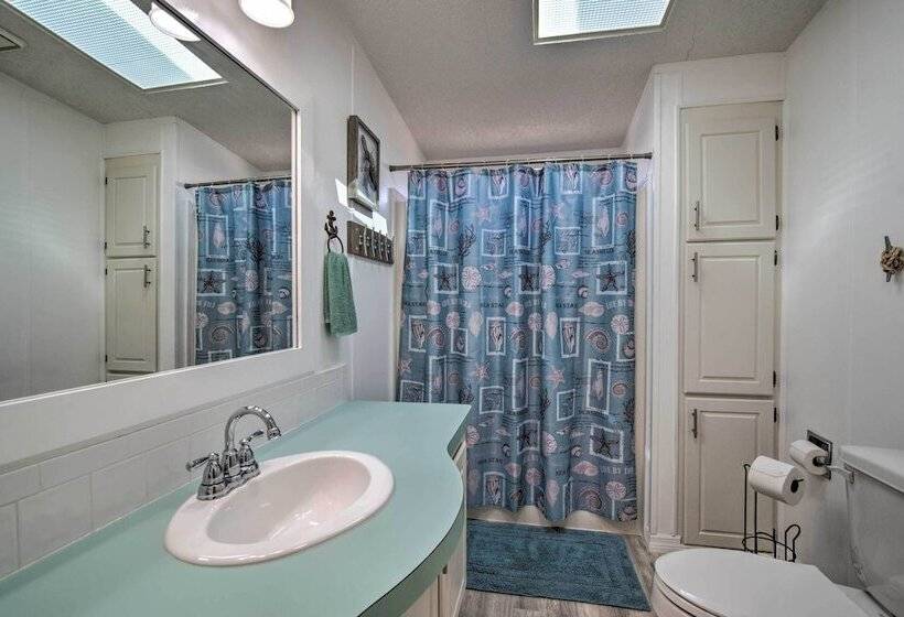 Retreat On The River W/ Boat Dock, Porch, & Grill!