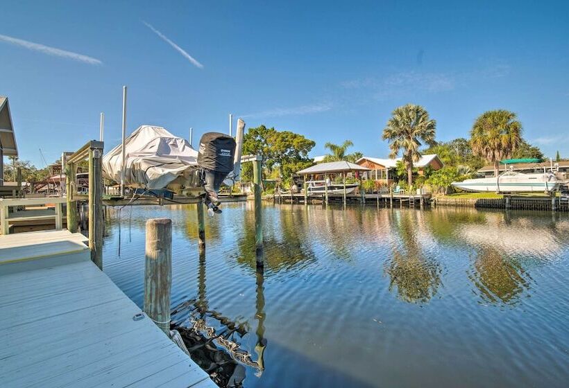 Retreat On The River W/ Boat Dock, Porch, & Grill!