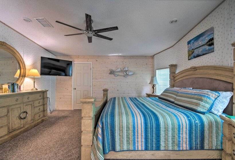 Retreat On The River W/ Boat Dock, Porch, & Grill!