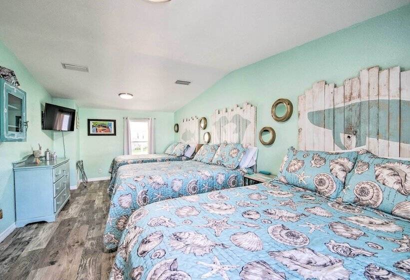 Retreat On The River W/ Boat Dock, Porch, & Grill!