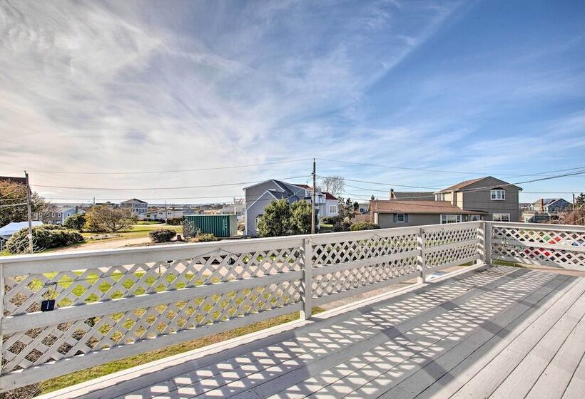 Rhode Island Oceanview Retreat: Walk To Shore!