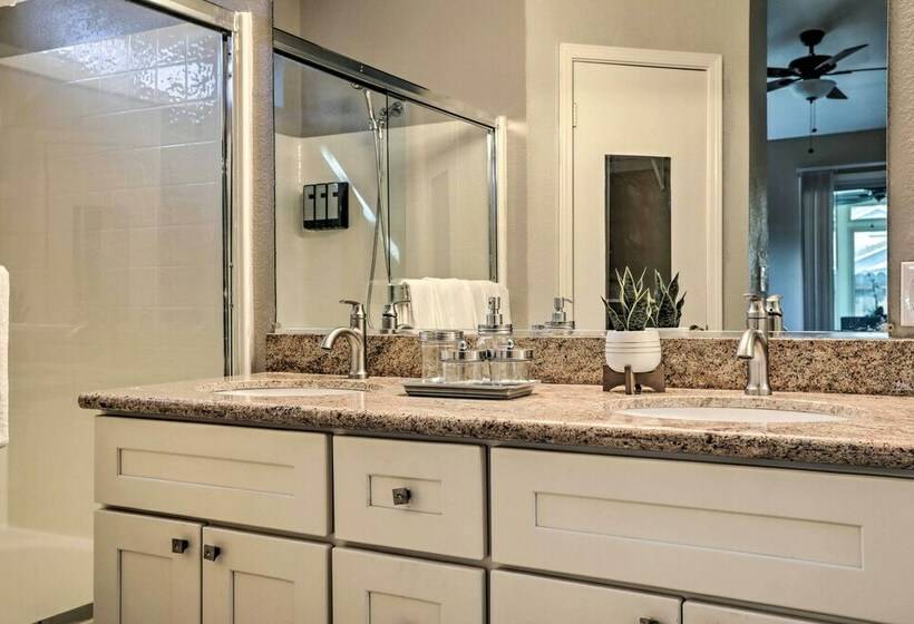 Roseville Abode ~ 22 Miles To Sacramento!