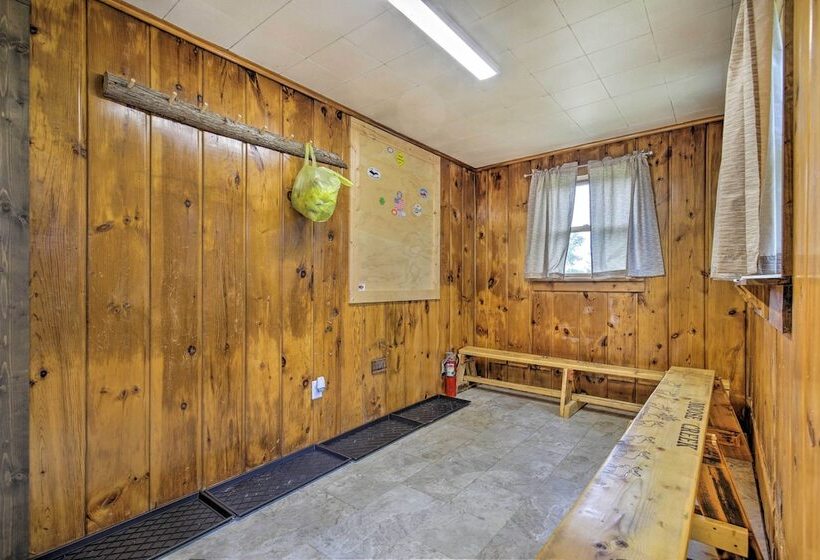 Rural Republic House W/ Yard Near Atv Trails!