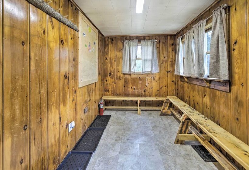 Rural Republic House W/ Yard Near Atv Trails!