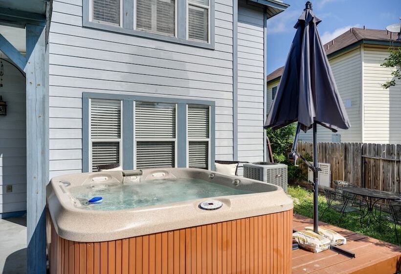 San Antonio Home W/ Private Hot Tub + Pool!