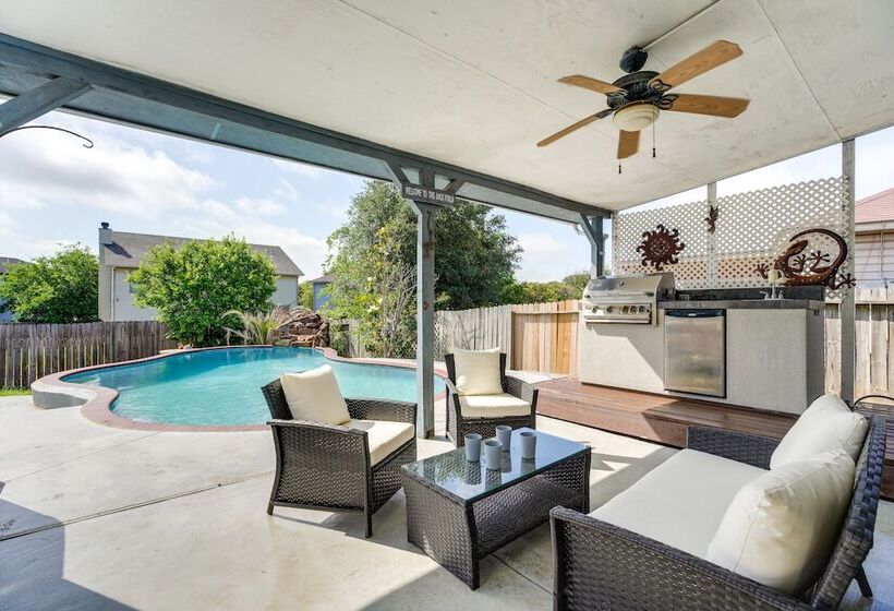San Antonio Home W/ Private Hot Tub + Pool!