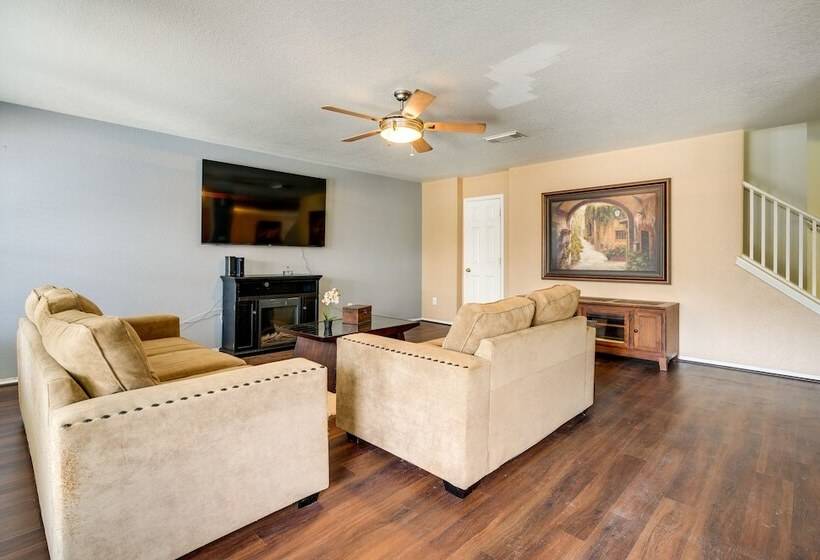 San Antonio Home W/ Private Hot Tub + Pool!