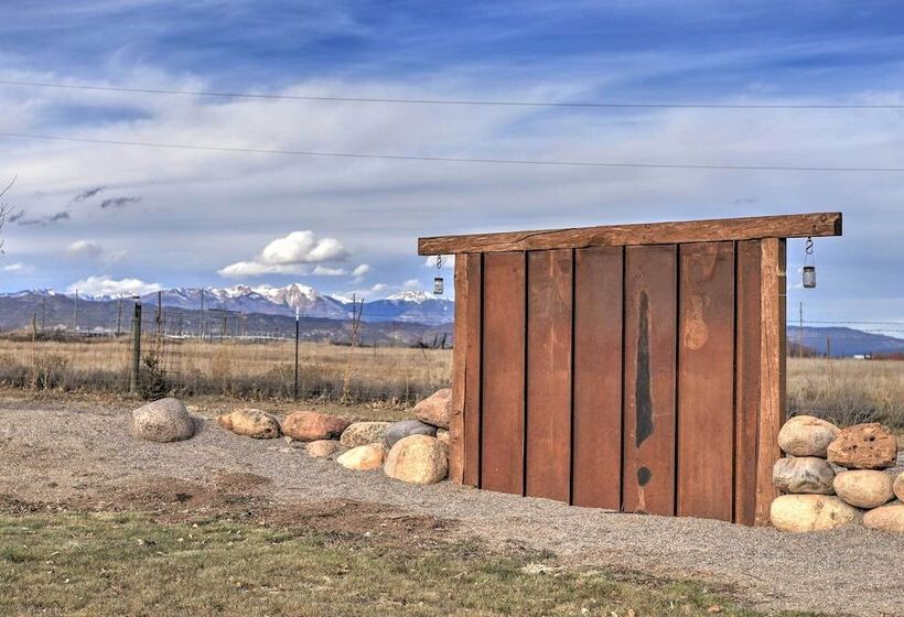 Secluded Cabin W/ Hot Tub, Game Room & Views!