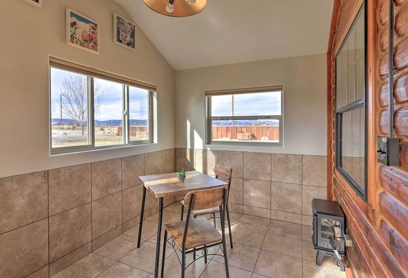 Secluded Cabin W/ Hot Tub, Game Room & Views!