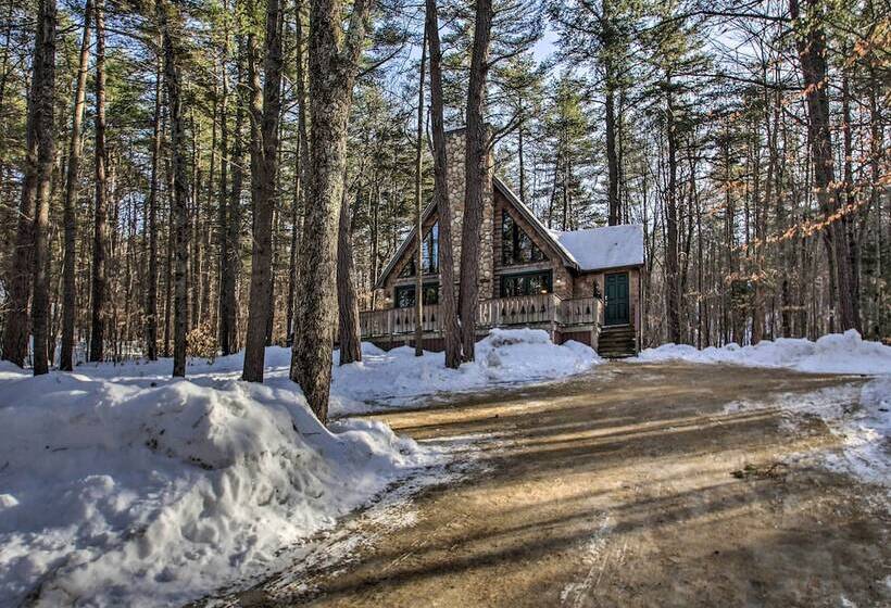 Secluded Conway Home W/ Theater Room & Hot Tub!