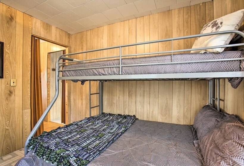 Secluded Irons Cabin W/ 5 Acre Yard, Deck, Grill!