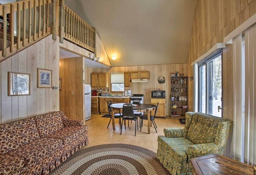 Secluded Irons Cabin W/ 5 Acre Yard, Deck, Grill!