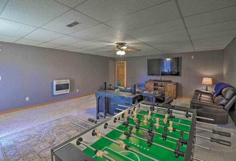 Secluded Marble Falls Family Home W/ Mtn Views!