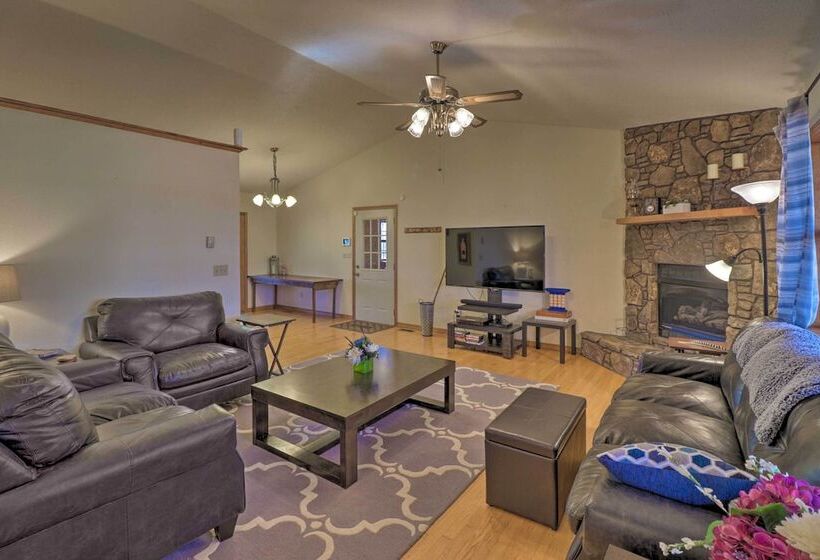 Secluded Marble Falls Family Home W/ Mtn Views!