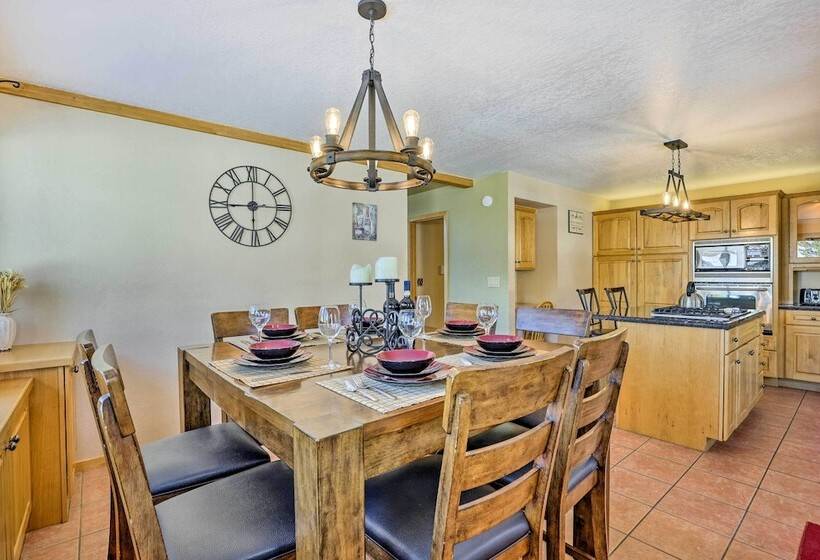 Private Deck & Hot Tub: Silverthorne Home!