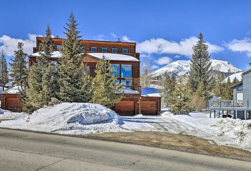 Private Deck & Hot Tub: Silverthorne Home!