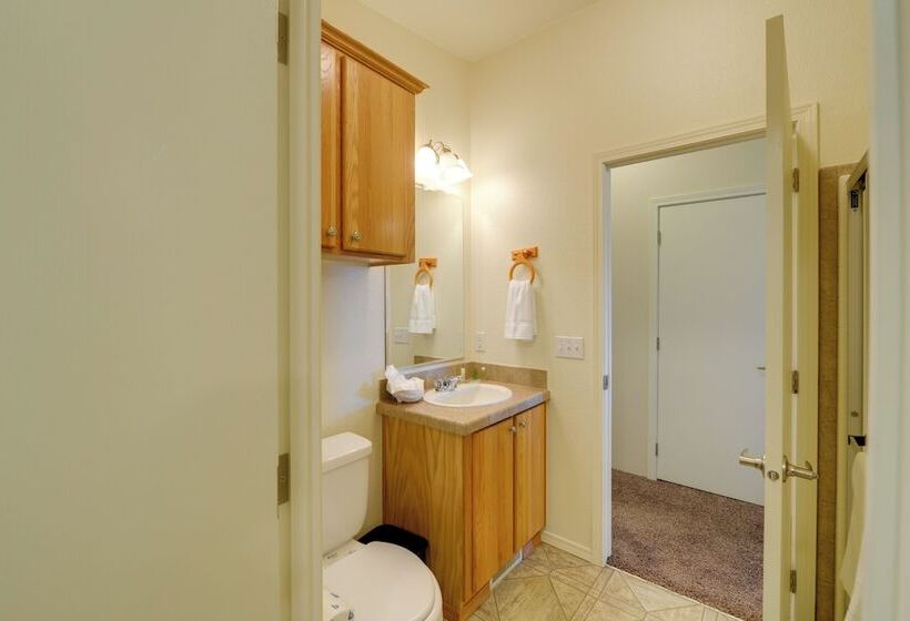 Smith River Home W/ Boat Launch & Ocean Views