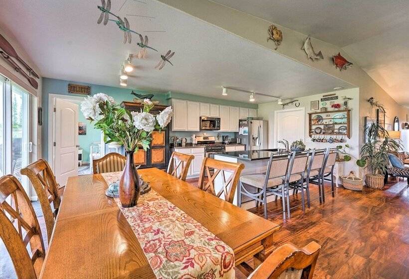 Soldotna Home W/ Yard, Walk To Kenai River!