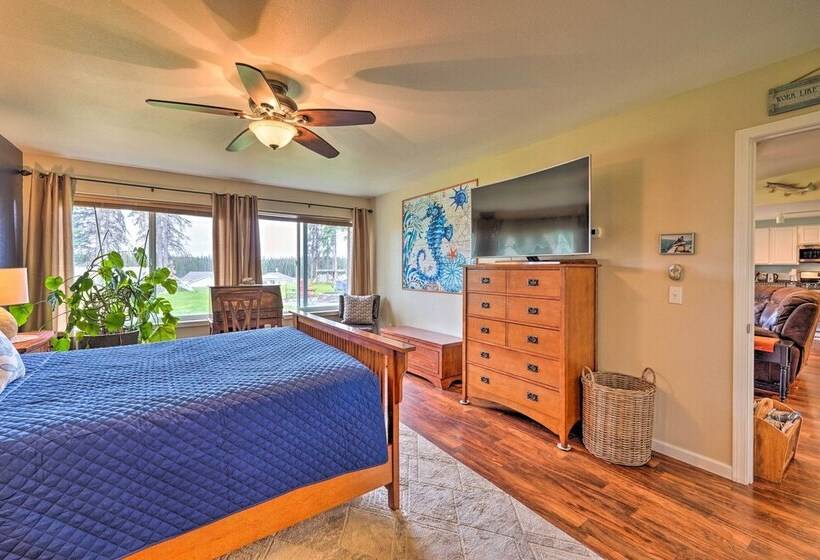 Soldotna Home W/ Yard, Walk To Kenai River!