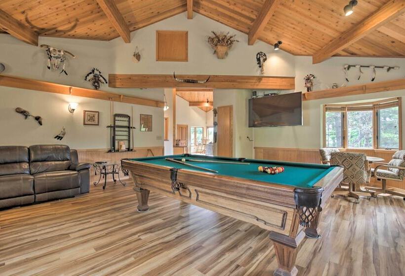 South Beach Home W/ Hot Tub, Deck   Walk To Ocean!