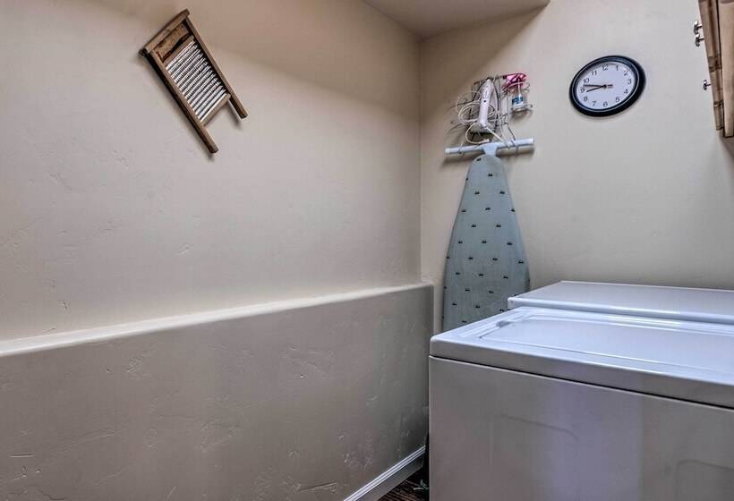 South Lake Tahoe Retreat W/ Mountain View Deck