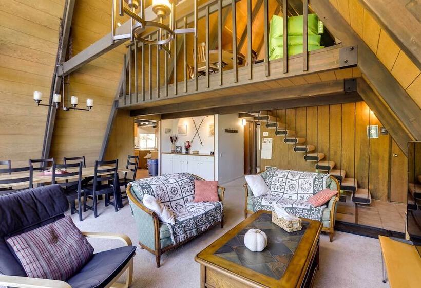 Spacious Cabin W/ Deck, < 3 Mi To Donner Lake