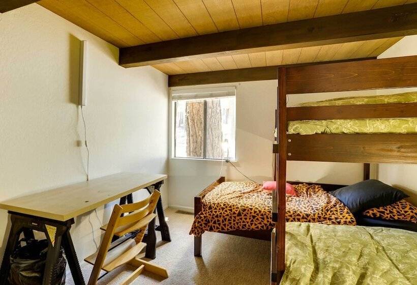 Spacious Cabin W/ Deck, < 3 Mi To Donner Lake