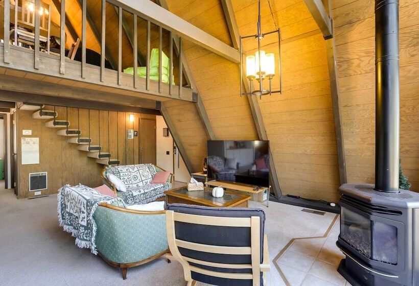 Spacious Cabin W/ Deck, < 3 Mi To Donner Lake