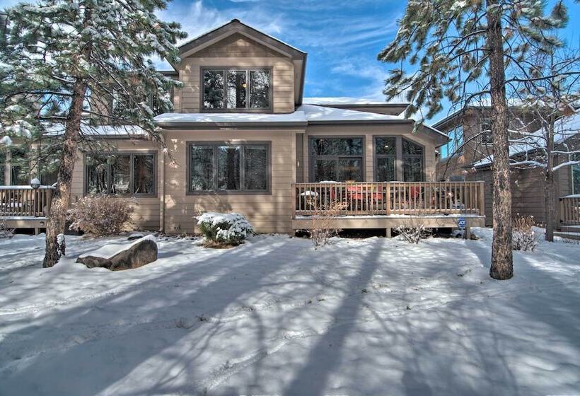 Spacious Estes Park Home On Big Thompson River!
