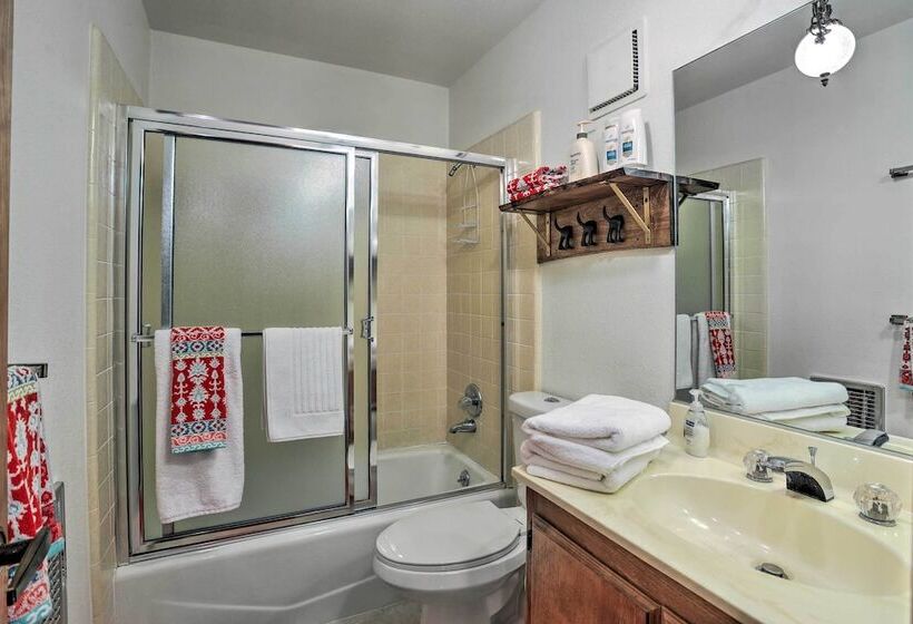 Spacious Family Cabin < 1 Mi To Lake Gregory!