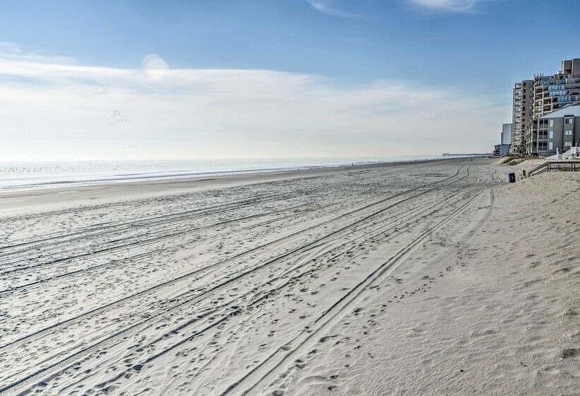 Spacious Family Retreat W/ Resort Amenities!