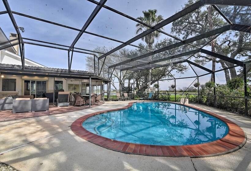 Lake Access & Pool: Spacious Freeport Home!