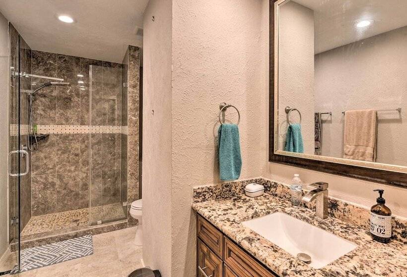 Lake Access & Pool: Spacious Freeport Home!