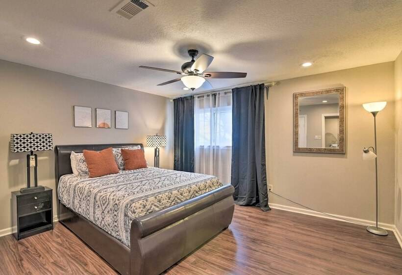 Lake Access & Pool: Spacious Freeport Home!