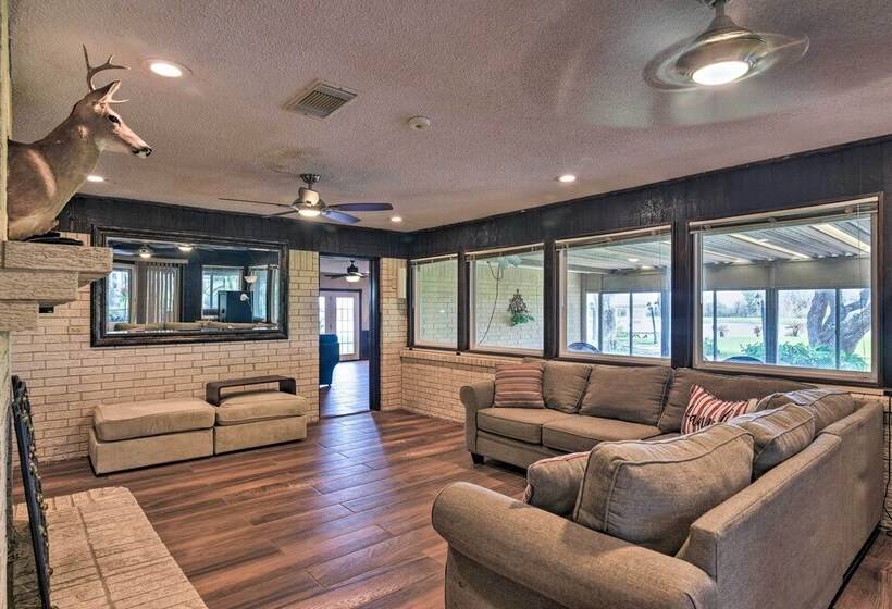 Lake Access & Pool: Spacious Freeport Home!