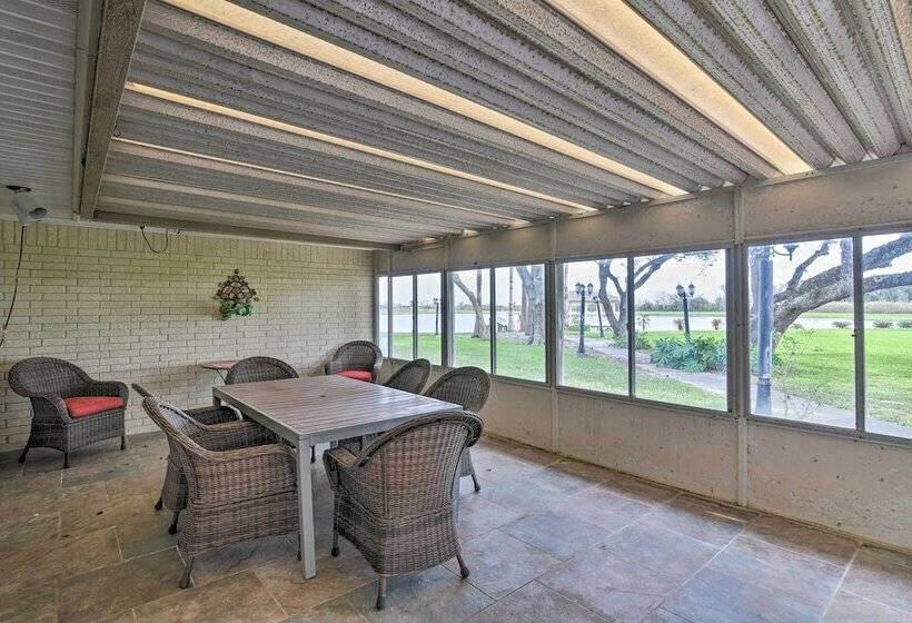 Lake Access & Pool: Spacious Freeport Home!