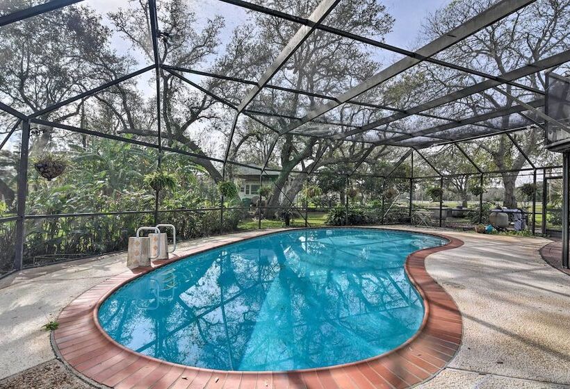 Lake Access & Pool: Spacious Freeport Home!