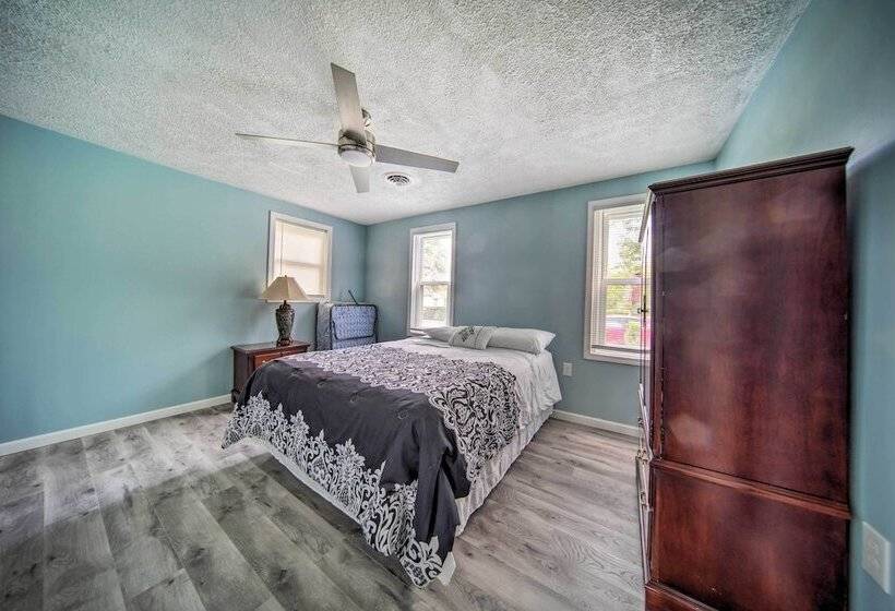 Spacious Geneva House < .5 Mi To The Strip!