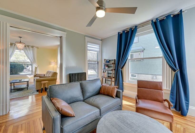 Spacious Historic Home In The Berkshires!