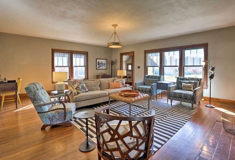 Charming Louisville Gem: Walk To Restaurants!