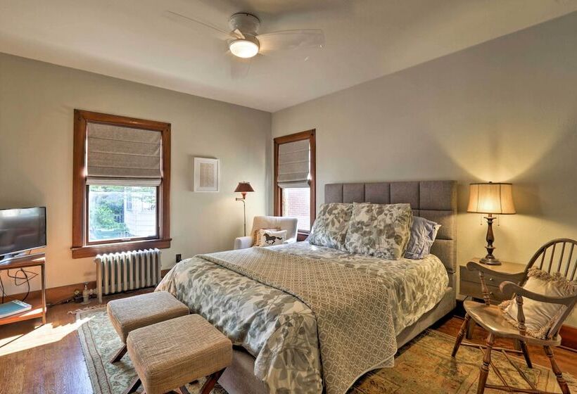 Charming Louisville Gem: Walk To Restaurants!