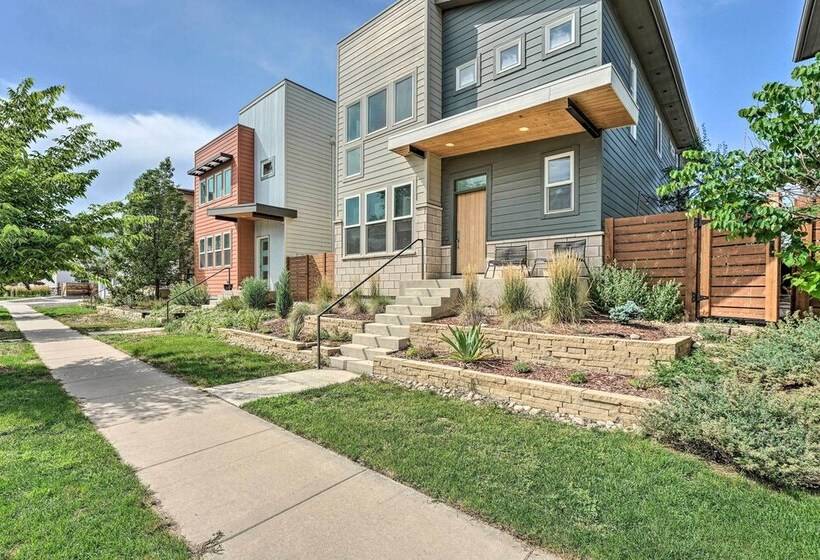 Spacious Old Town North Home W/ Rooftop Deck!