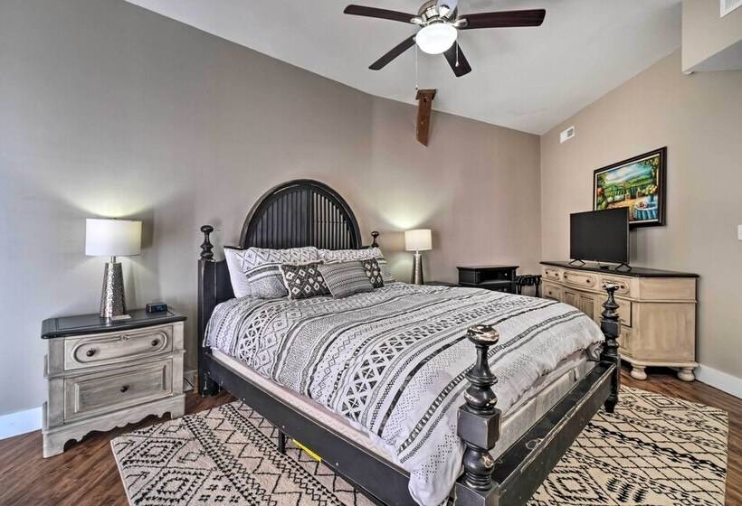 Spacious Sevierville Cabin: Private Hot Tub & Deck