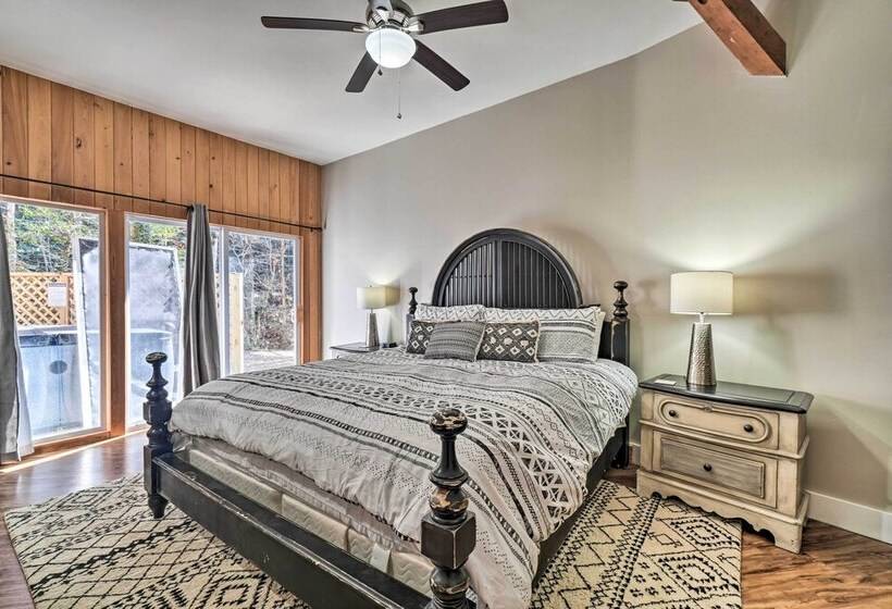 Spacious Sevierville Cabin: Private Hot Tub & Deck