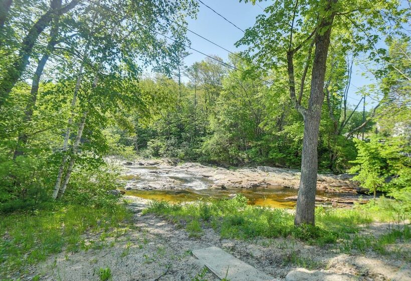 Spacious Home On Bear Camp River In Tamworth!