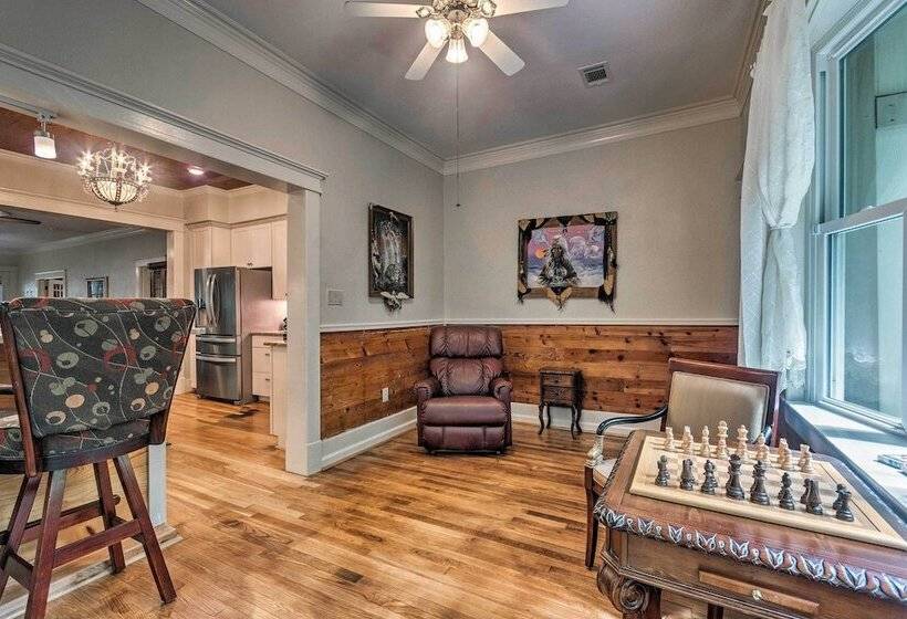 Spacious & Updated 1920 S Hsnp Craftsmen Home