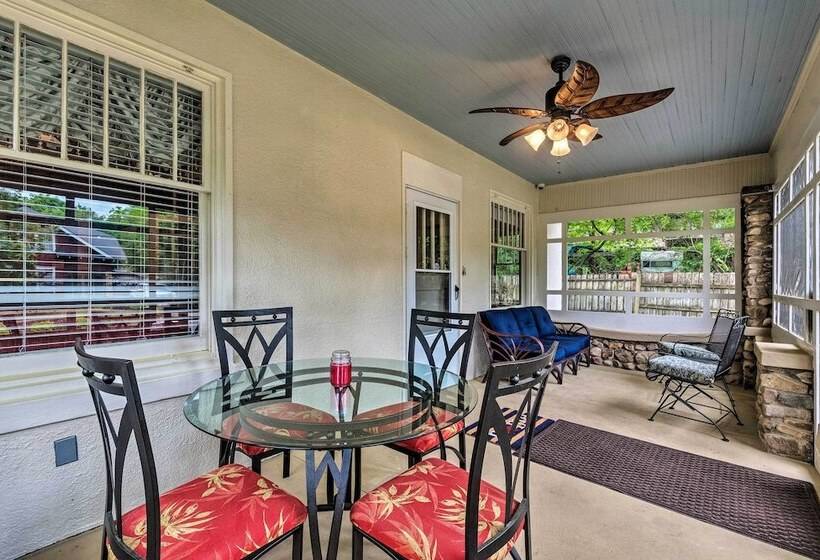 Spacious & Updated 1920 S Hsnp Craftsmen Home