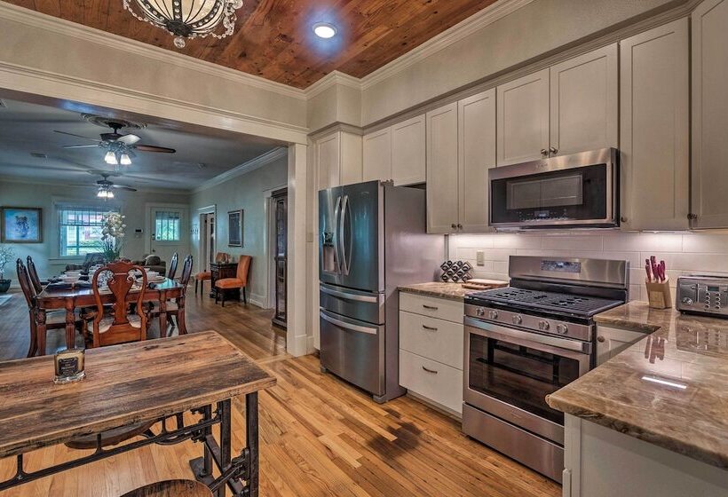 Spacious & Updated 1920 S Hsnp Craftsmen Home